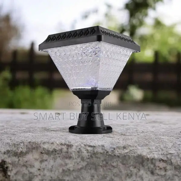 Solar Led Outdoor Fence Post Lamp With Diamond Pattern and Bright Led