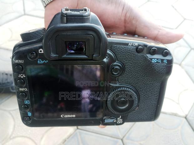Canon 5d Mark Ii( Body Only) - thumbnail 7