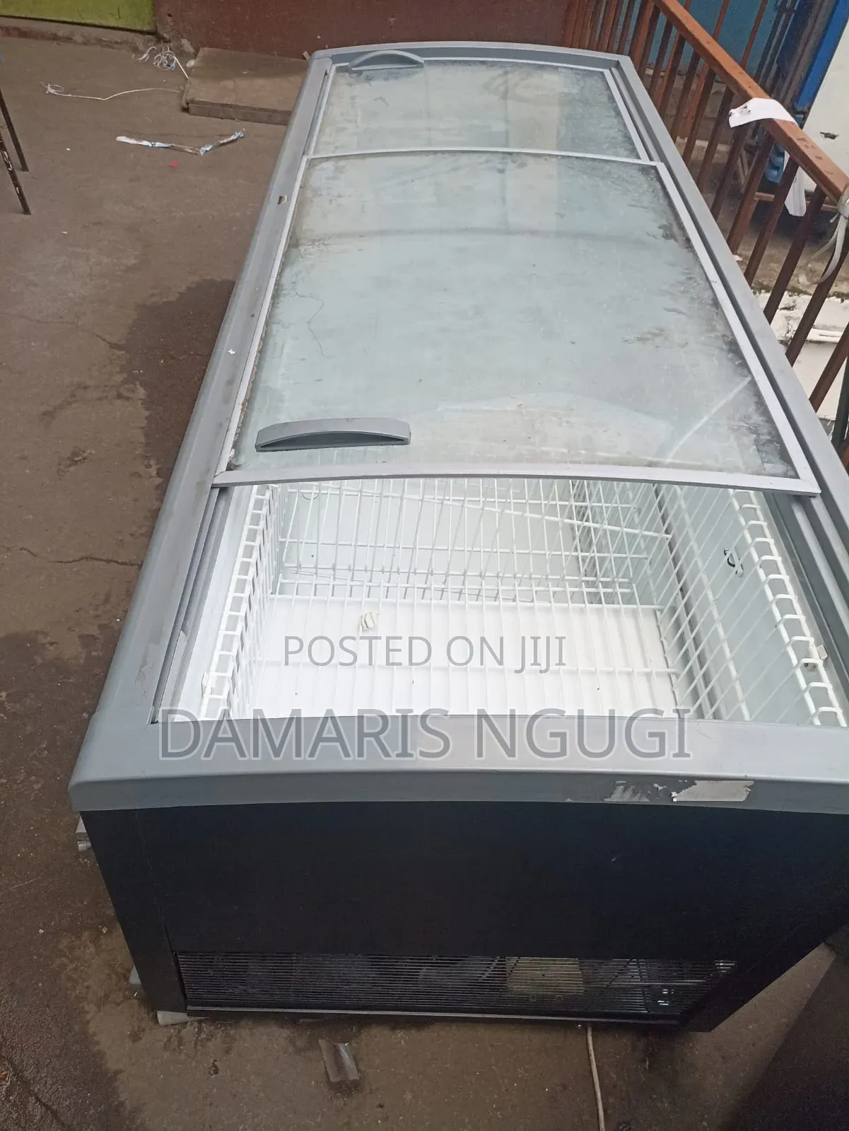 In Good Condition Display Freezer Commercial