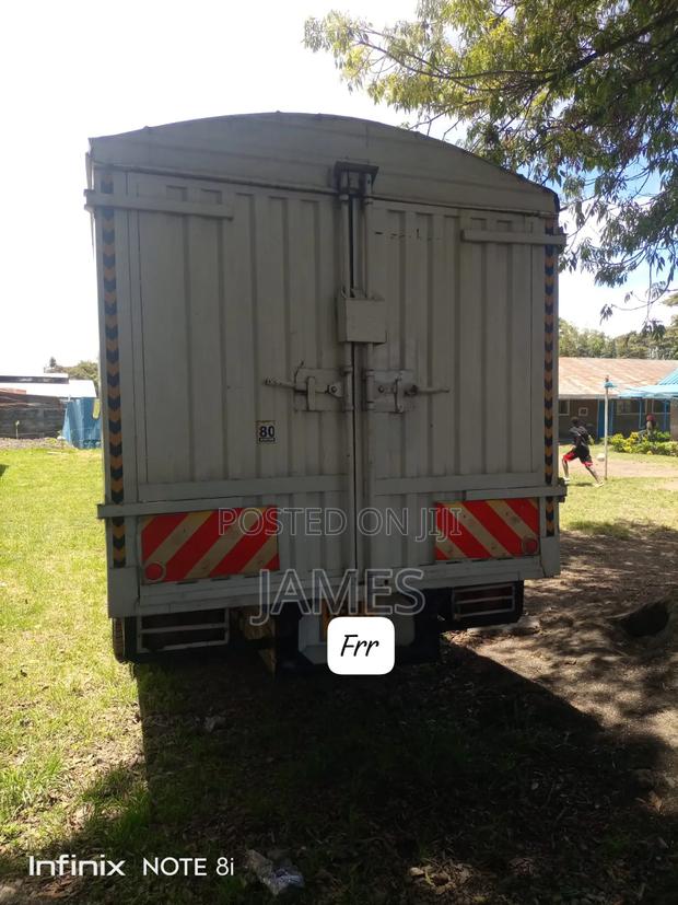 Isuzu FRR Truck - thumbnail 2