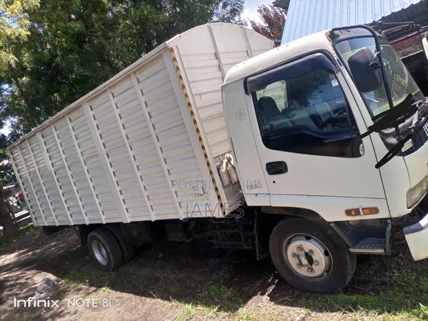 Isuzu FRR Truck - thumbnail 3