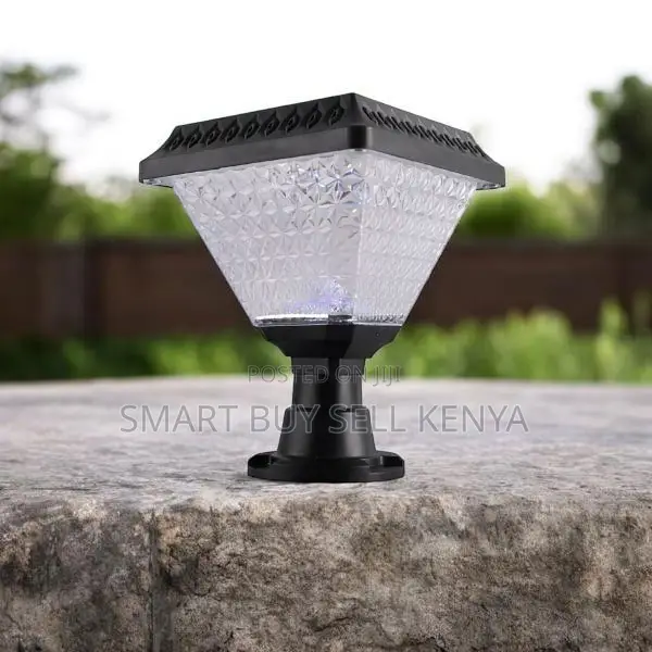 Automatic Solar Led Post Lamp With Elegant Crystal Shade for Garden