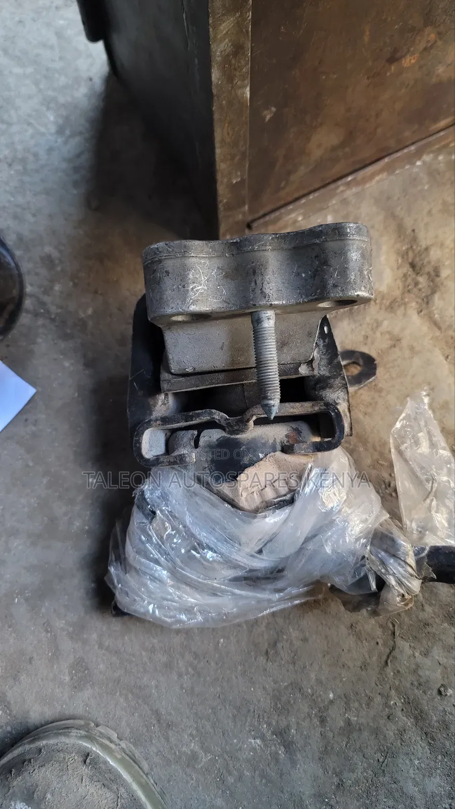 Toyota Voxy Engine Mountain