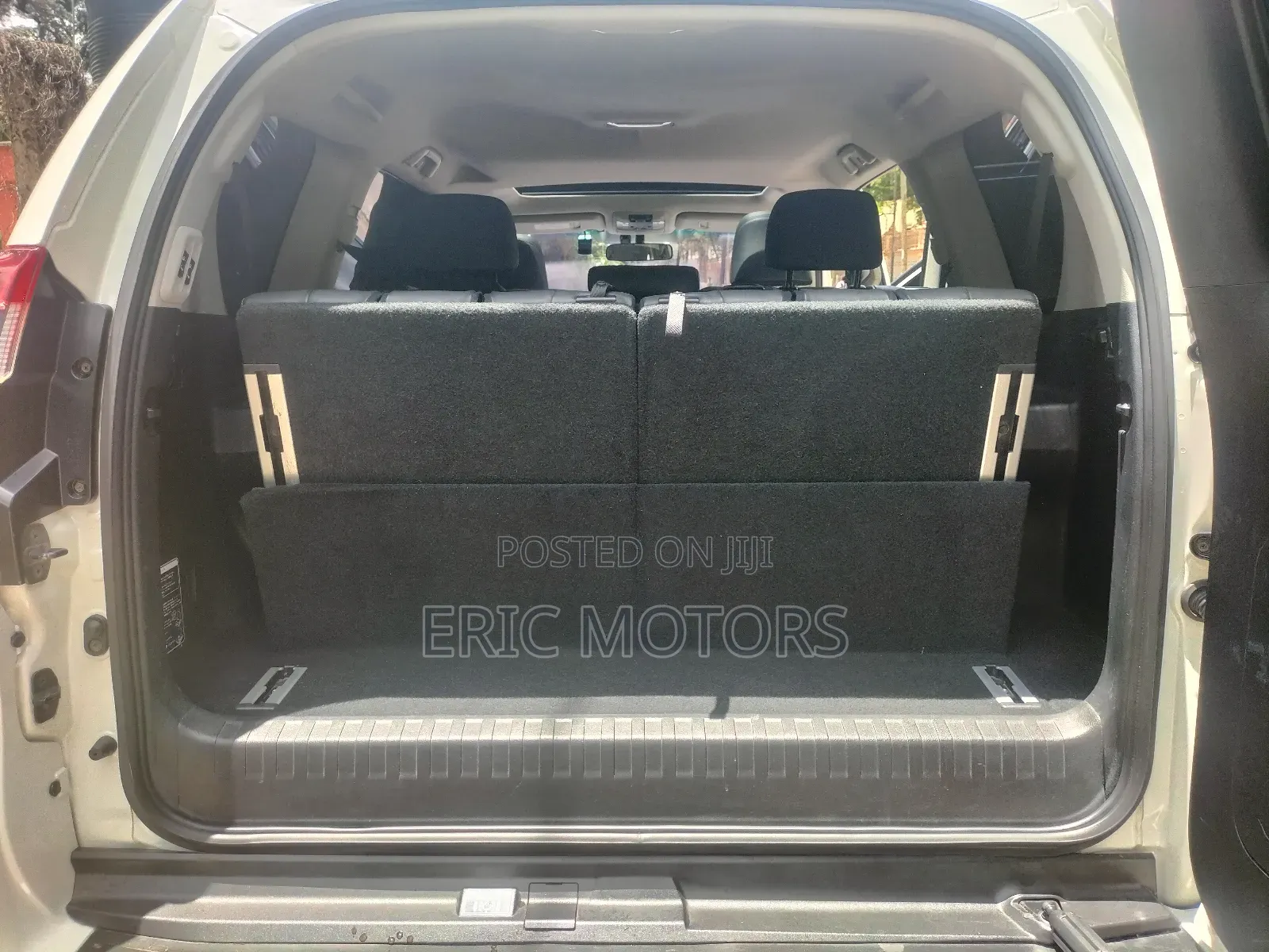 Toyota Land Cruiser Prado 2016 White