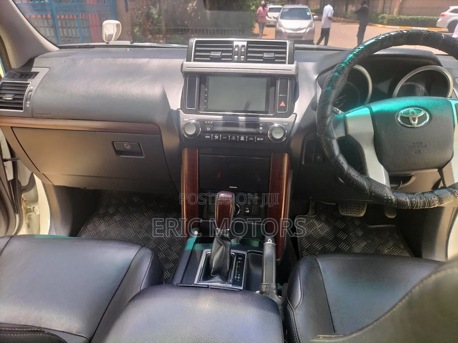Toyota Land Cruiser Prado 2016 White