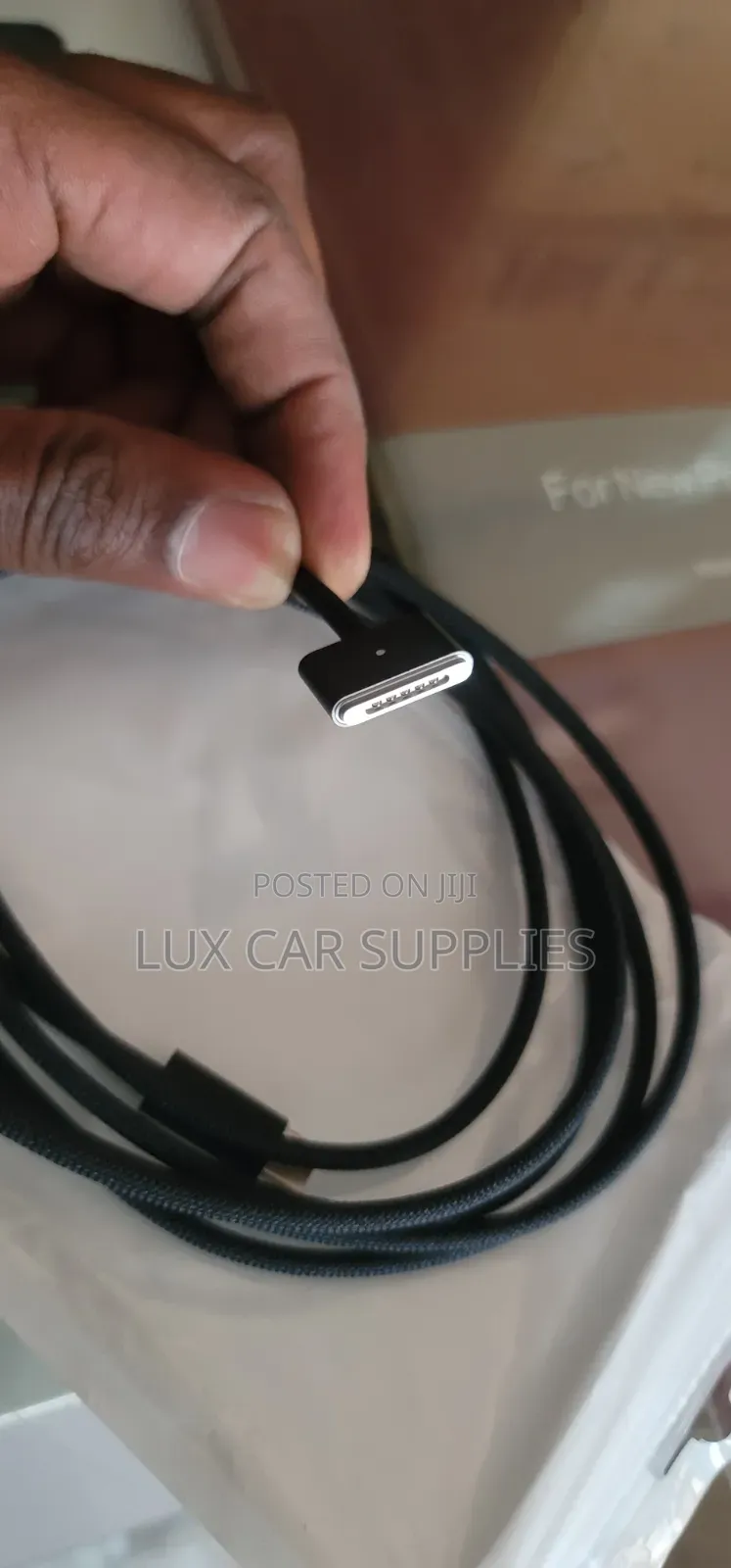 Apple Usb-C to Magsafe 3 Cable, a 2-Meter Charging Cable