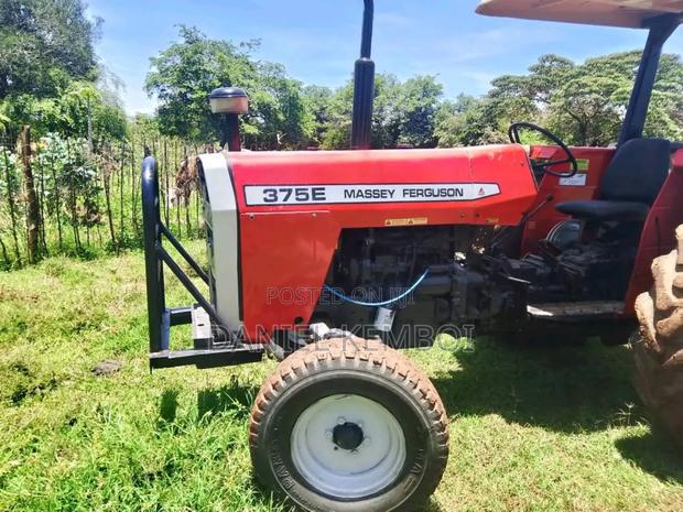 Massey Ferguson 375e
