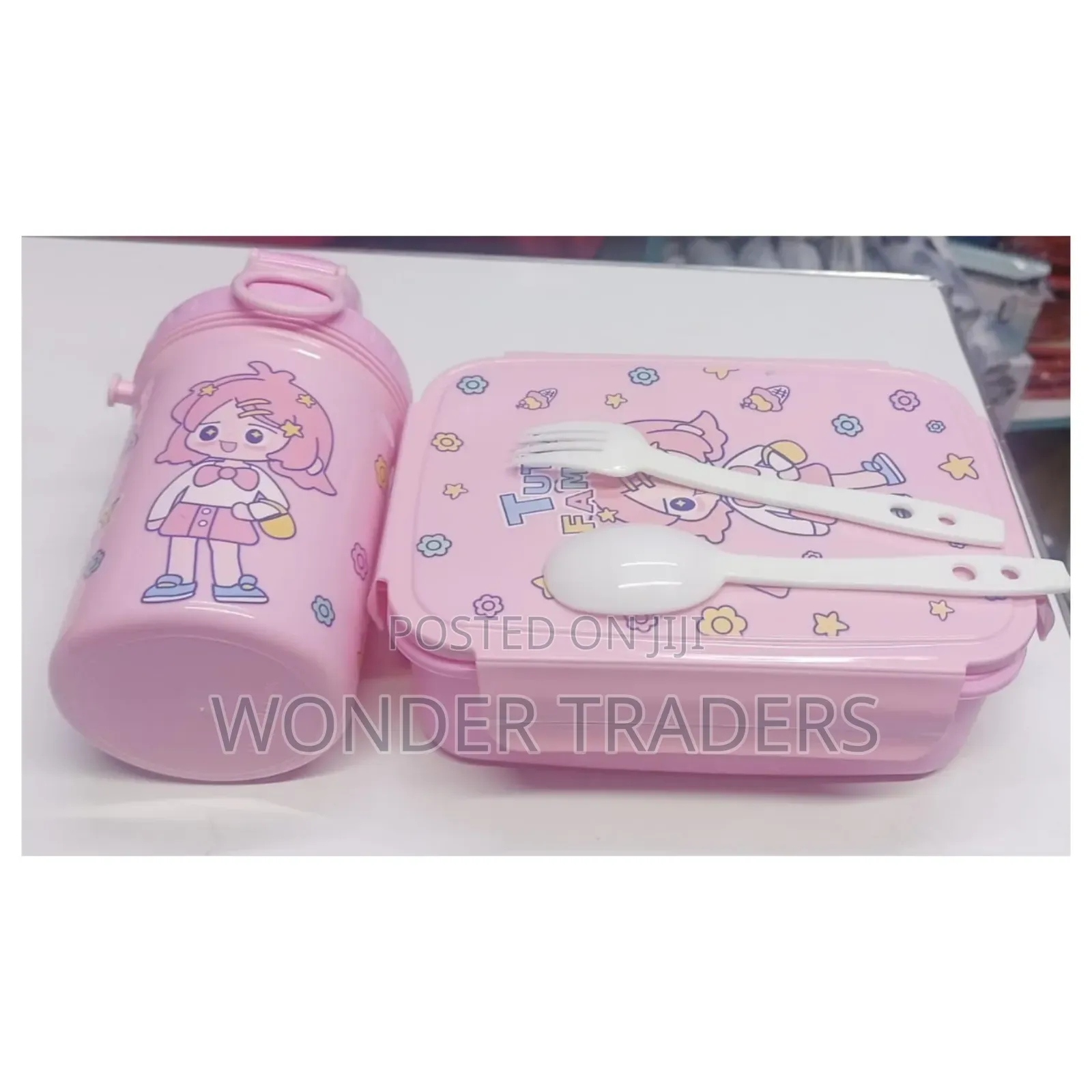 Lunch Box+ a Bottle*
With Compartment Insides and a Spoon, Folk*