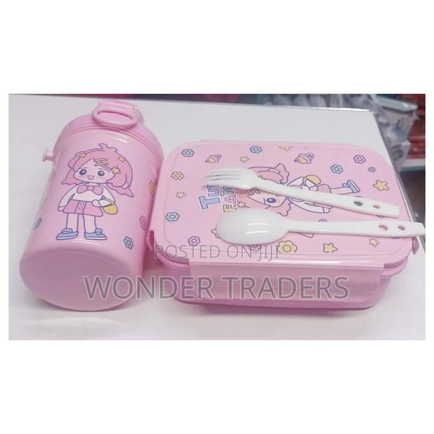Lunch Box+ a Bottle*
With Compartment Insides and a Spoon, Folk*