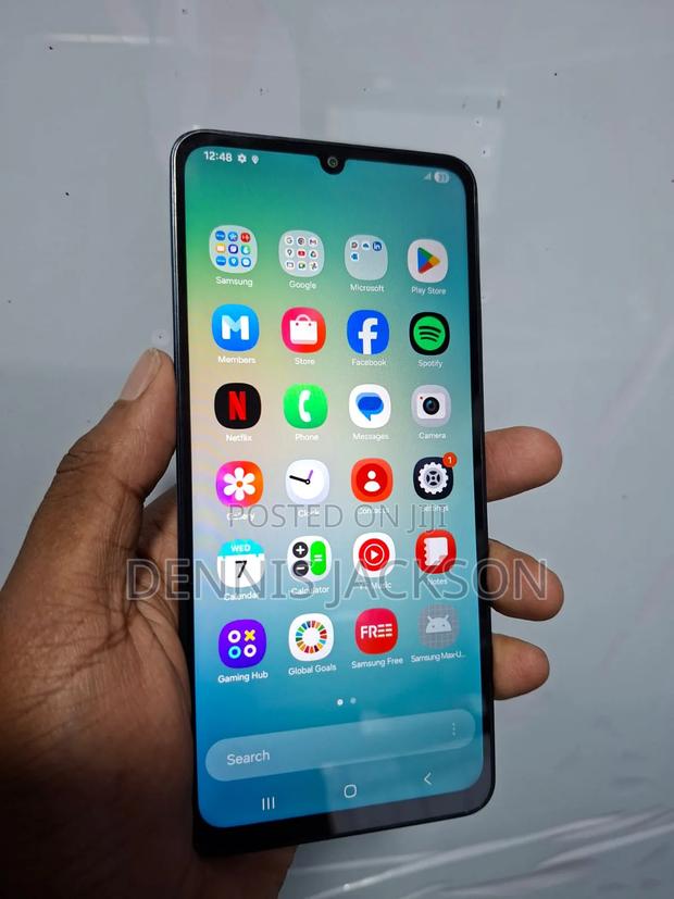 Samsung Galaxy A06 64 GB Black - thumbnail 2