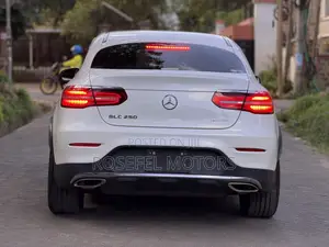 Mercedes-Benz GLC-Class 2018 White