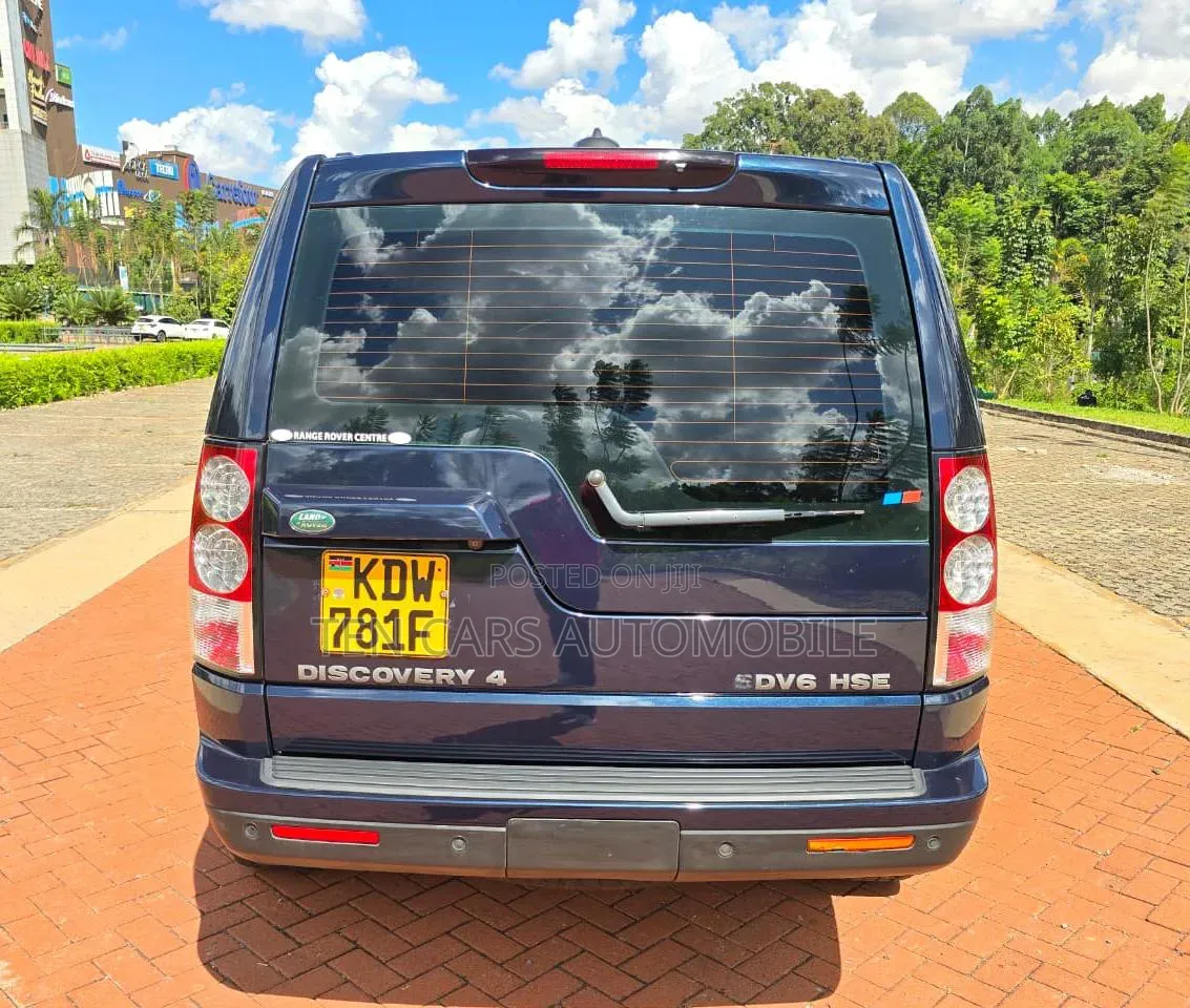 Land Rover Discovery 2014 Blue