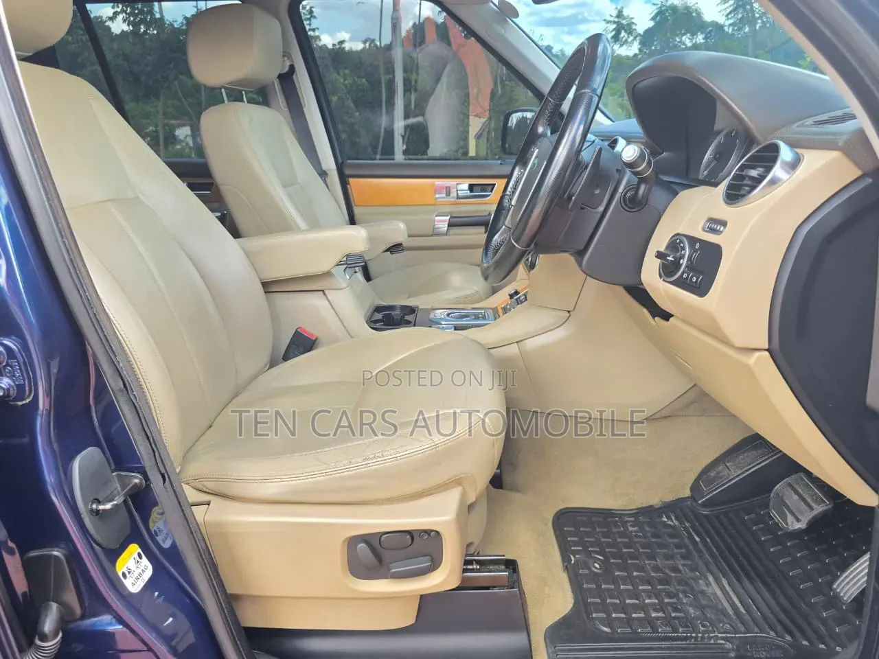 Land Rover Discovery 2014 Blue
