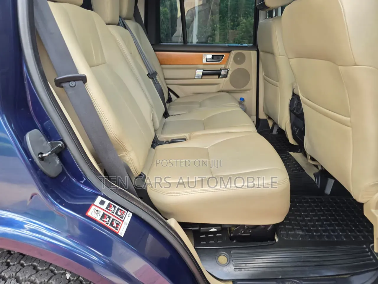 Land Rover Discovery 2014 Blue