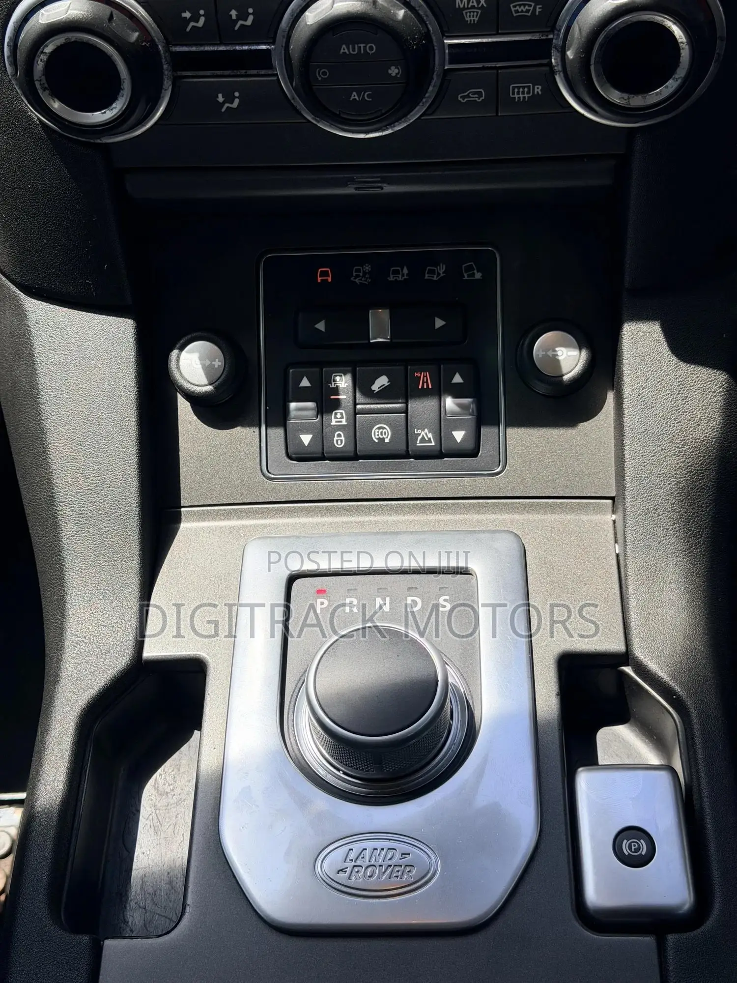Land Rover Discovery 2016 Black