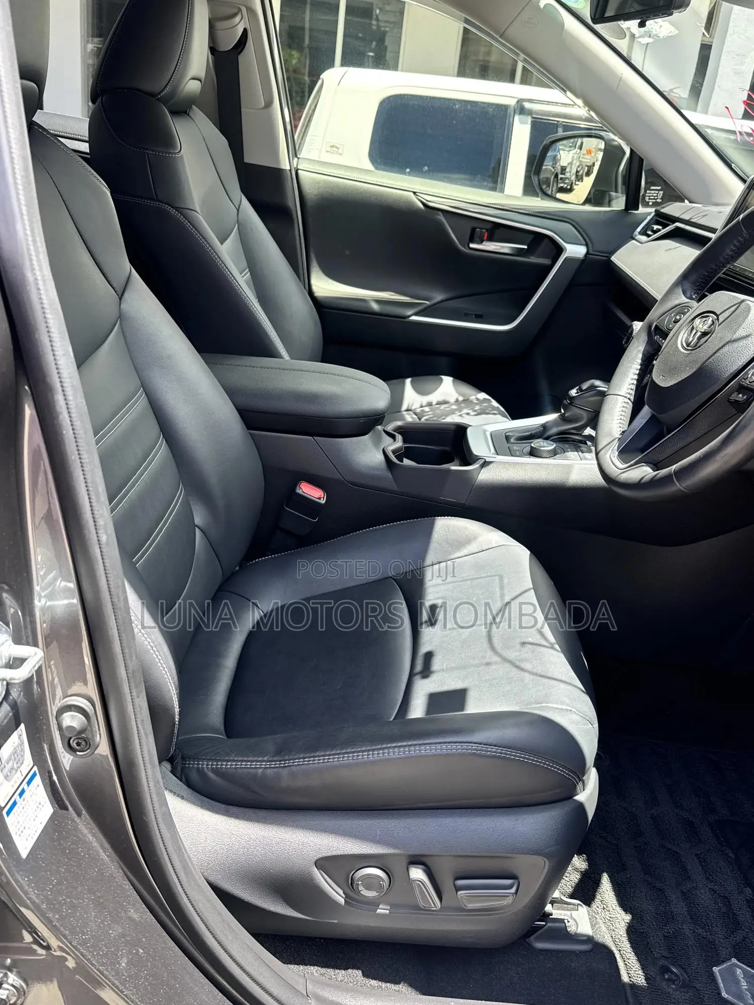 Toyota RAV4 2020 Gray