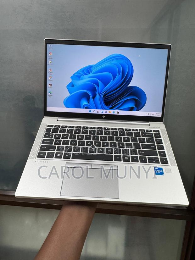 New Laptop HP EliteBook 840 G8 16GB Intel Core i7 SSD 256GB