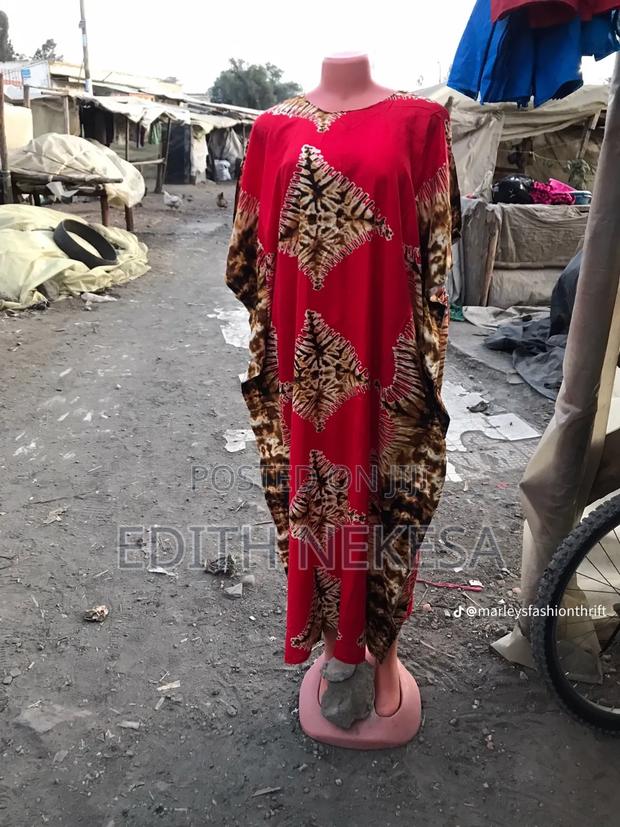 Selling Women Deras - thumbnail 2