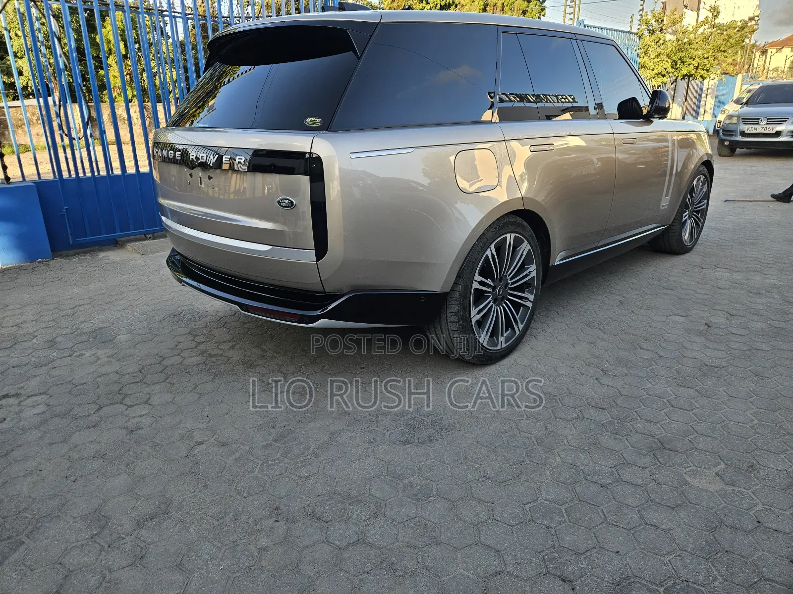 Land Rover Range Rover Vogue 2023 Brown