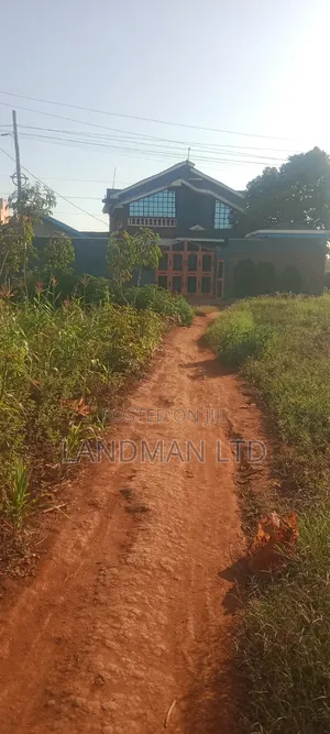 Title: 40x80 Plot for Sale Thika Makongeni Near Ananas Mall