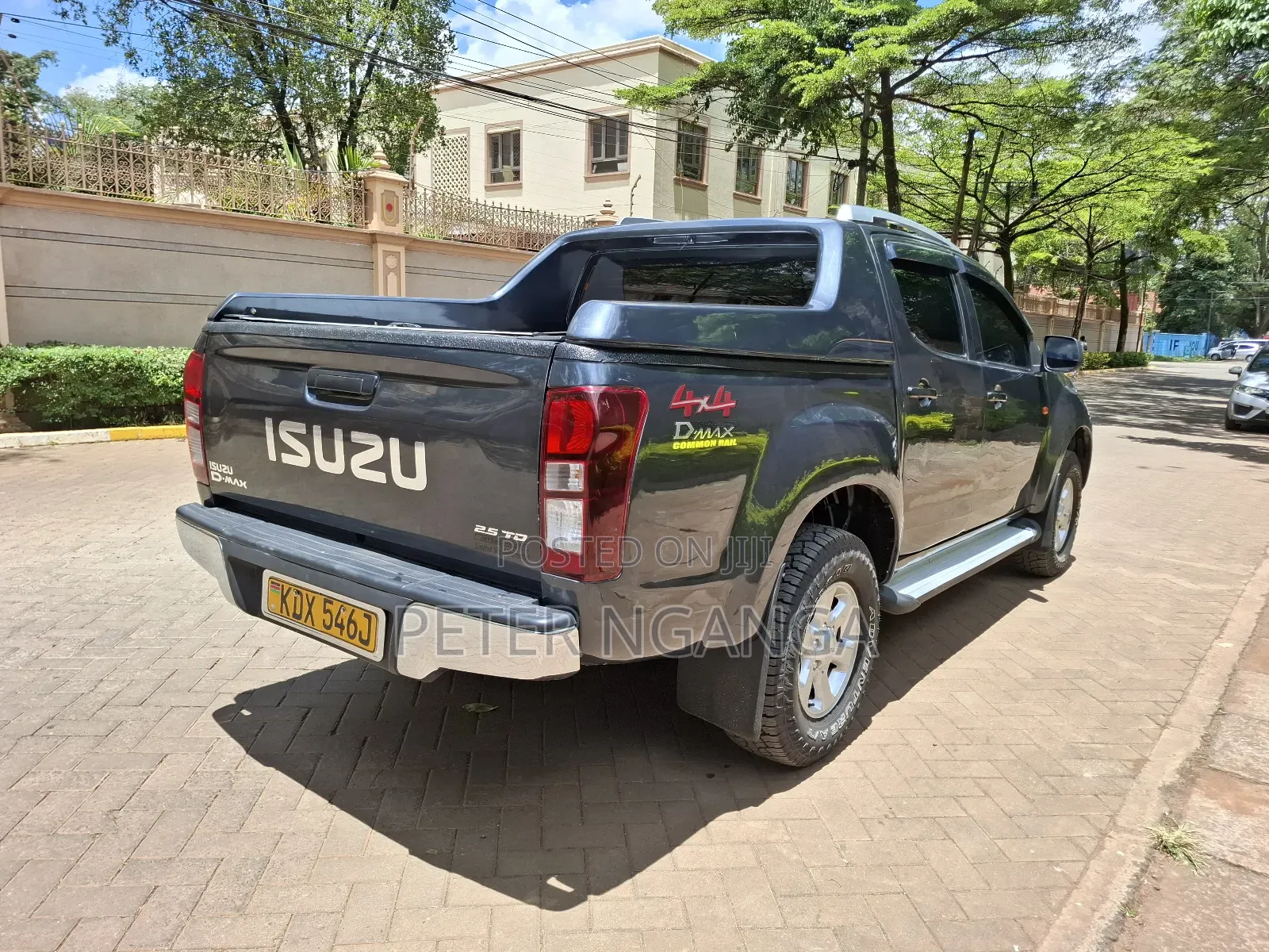 Isuzu D-MAX 2022 Silver