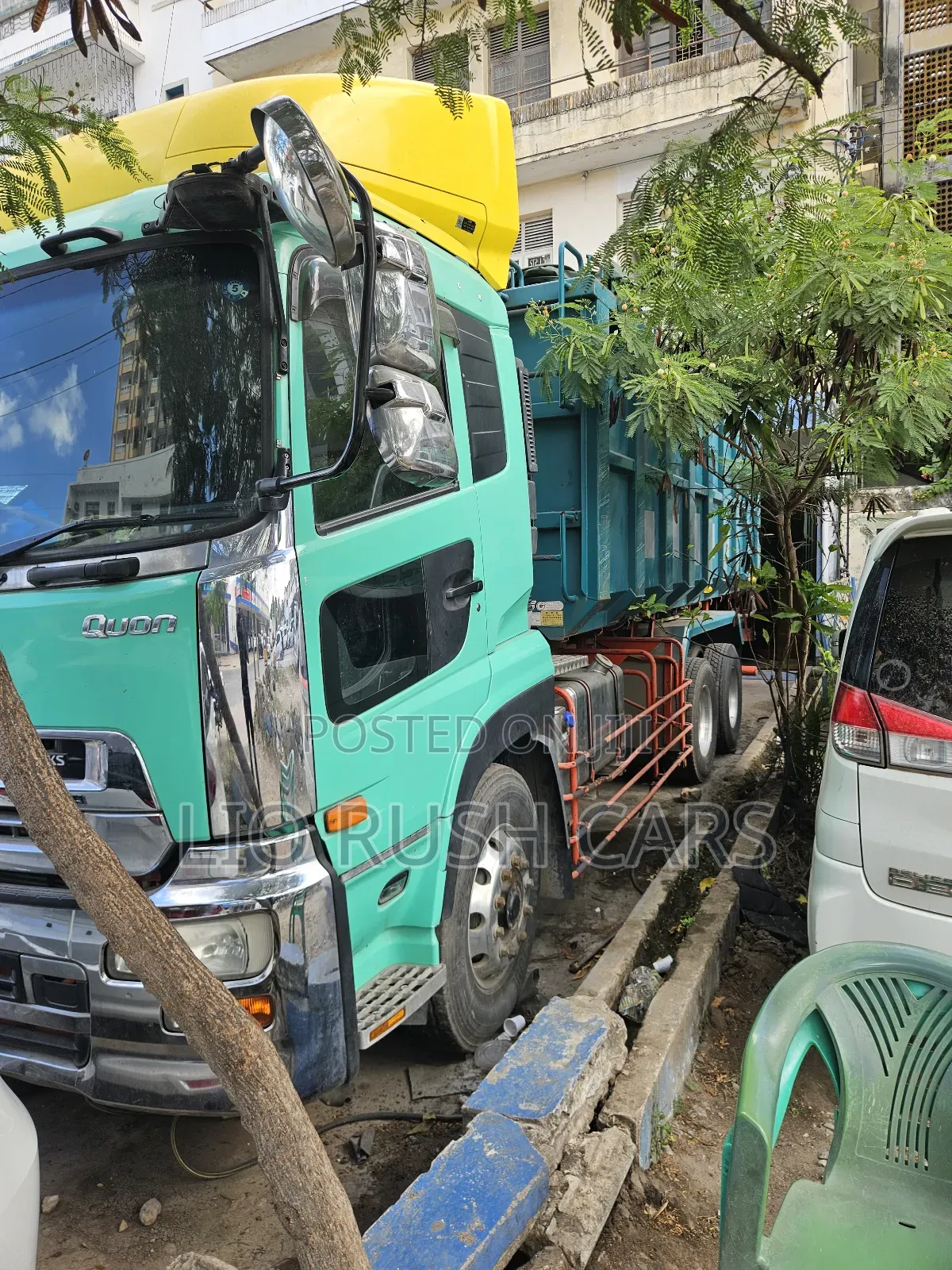 Ud Quon Double Steering Moto Sana