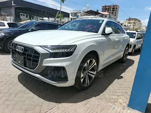 Audi Q8 55 Premium AWD quattro 2020 White