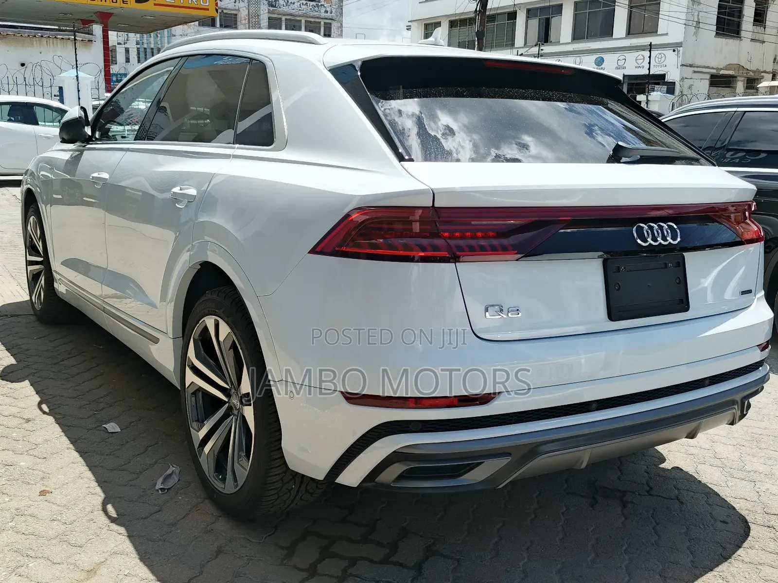 Audi Q8 55 Premium AWD quattro 2020 White