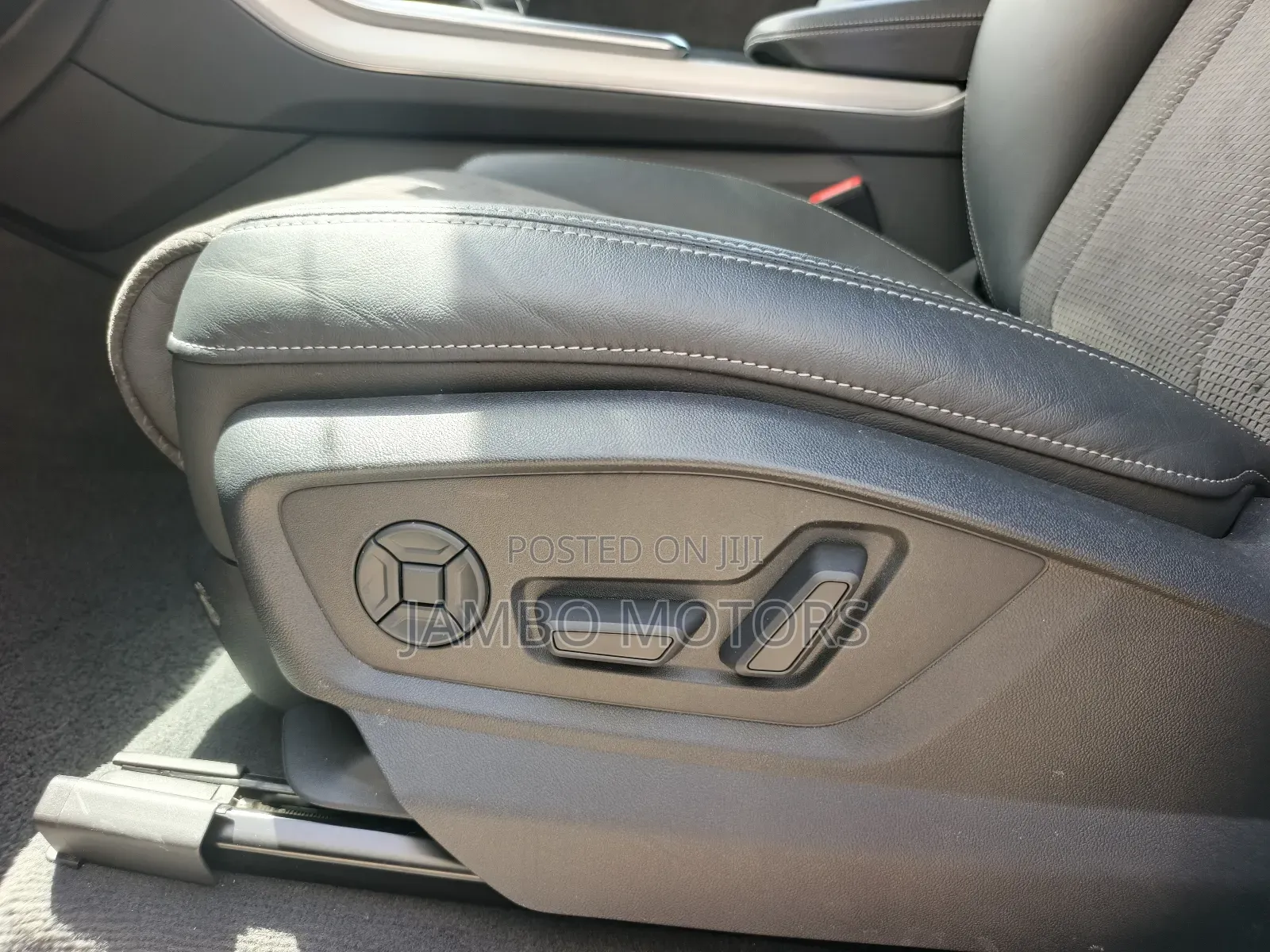 Audi Q8 55 Premium AWD quattro 2020 White