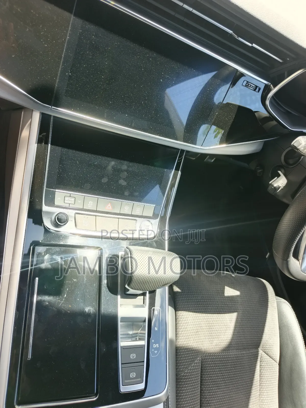 Audi Q8 55 Premium AWD quattro 2020 White
