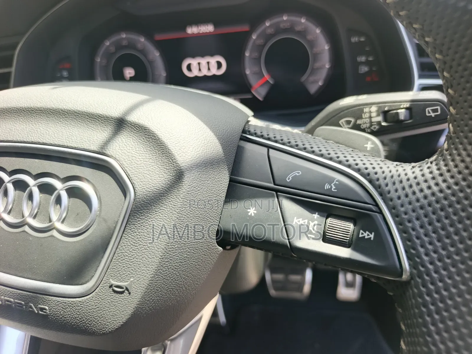 Audi Q8 55 Premium AWD quattro 2020 White
