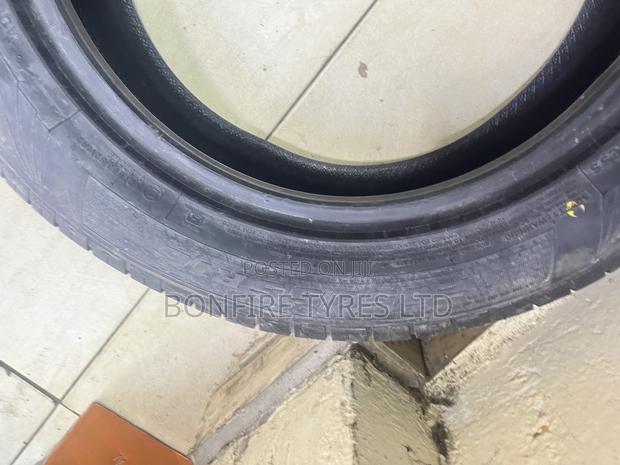 205/65r15 Comfoser - thumbnail 2