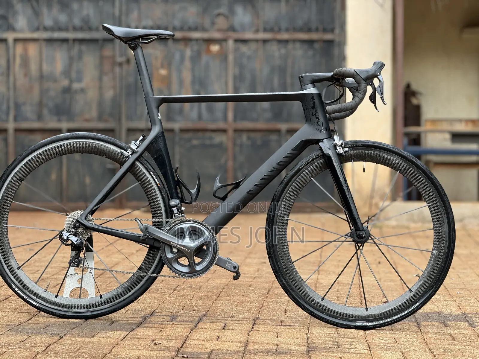 Canyon Aeroroad