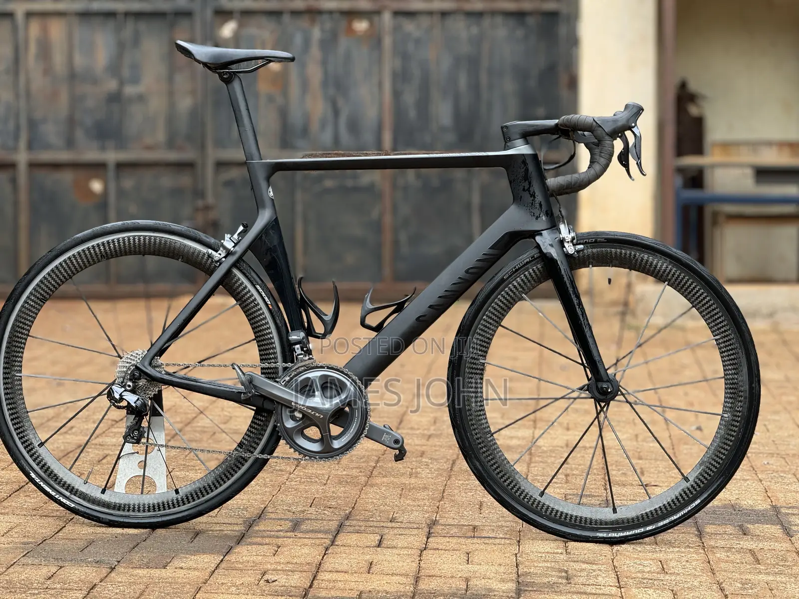 Canyon Aeroroad