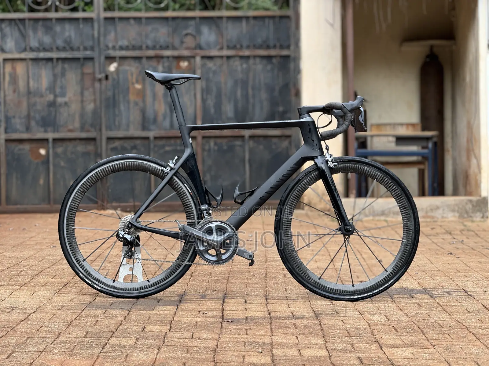 Canyon Aeroroad