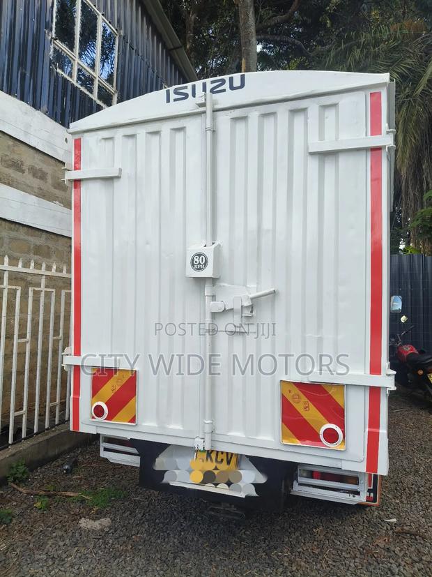 Isuzu NHR 2019 - thumbnail 11