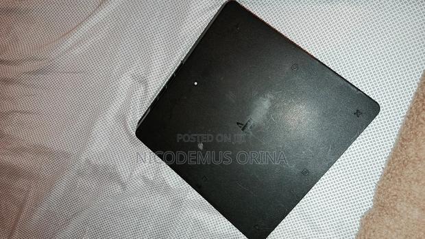Sony Ps4 Slim 500gb (Chipped With 9 Games)