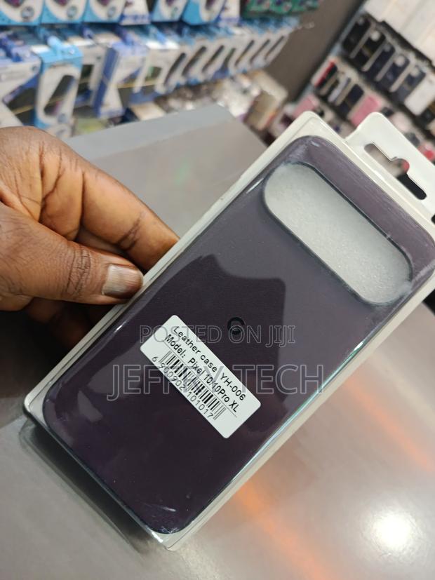 Google- Leather Case, Model Yh-006, Designed for the Pixel 10 Pro Xl. - thumbnail 2