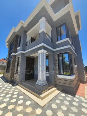 6bdrm Mansion in Njambu Tv, Karai for sale
