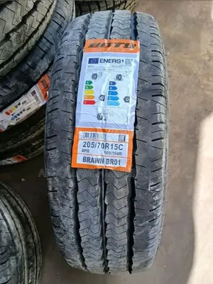 205/70 R15c Boto. 8pr
