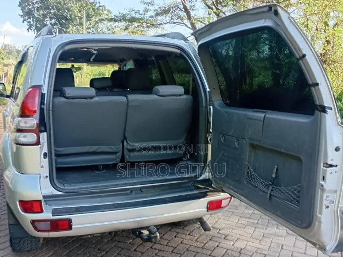 Toyota Land Cruiser Prado 3.0 D-4D 5dr 2004 Silver