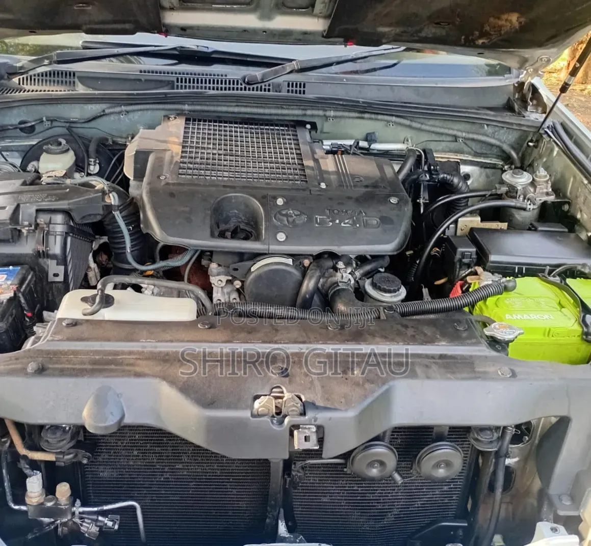 Toyota Land Cruiser Prado 3.0 D-4D 5dr 2004 Silver