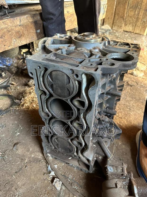 BMW N46 Cylinder Block With Pistons and Engine Head, With Cams.