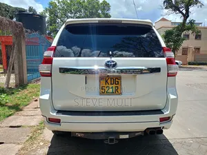 Toyota Land Cruiser Prado 2016 White