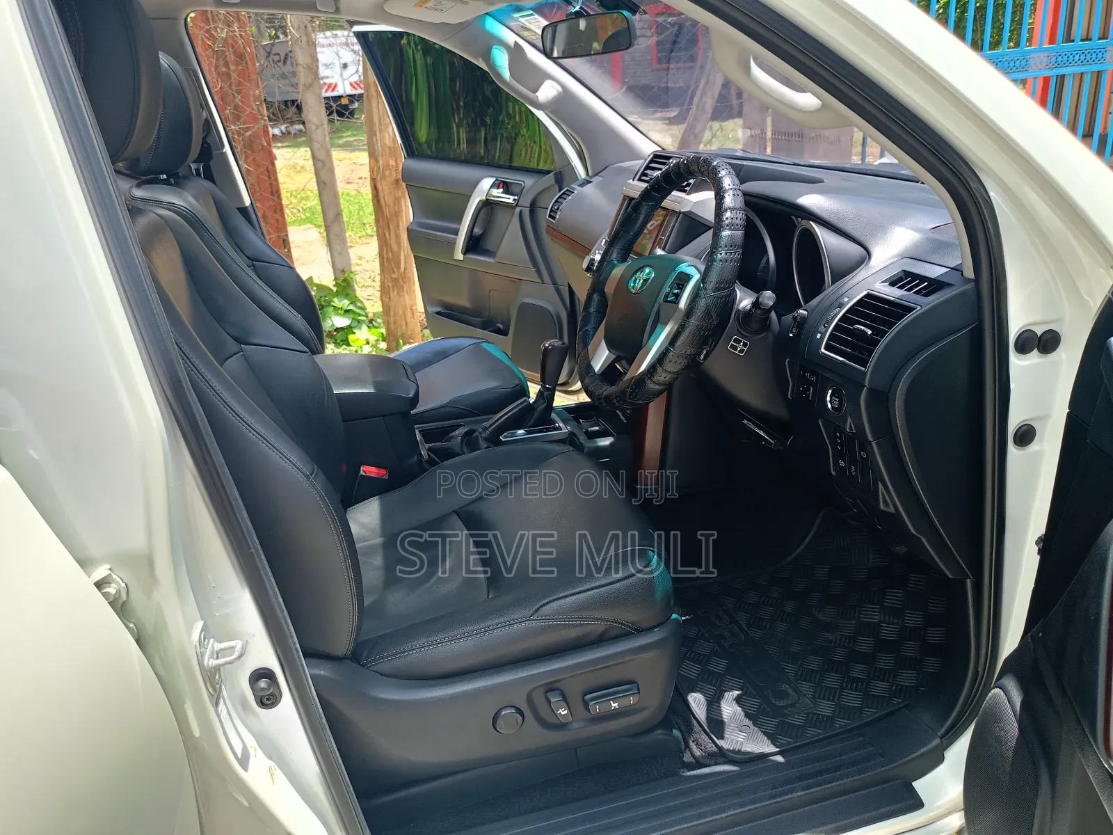 Toyota Land Cruiser Prado 2016 White