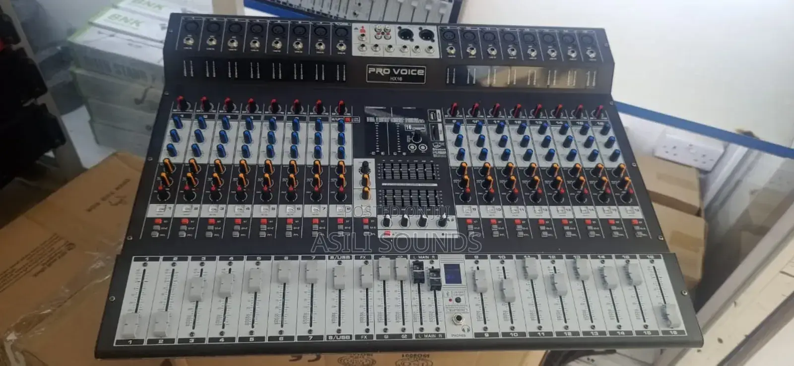 Pro Voice 12 Channels Powered Mixer