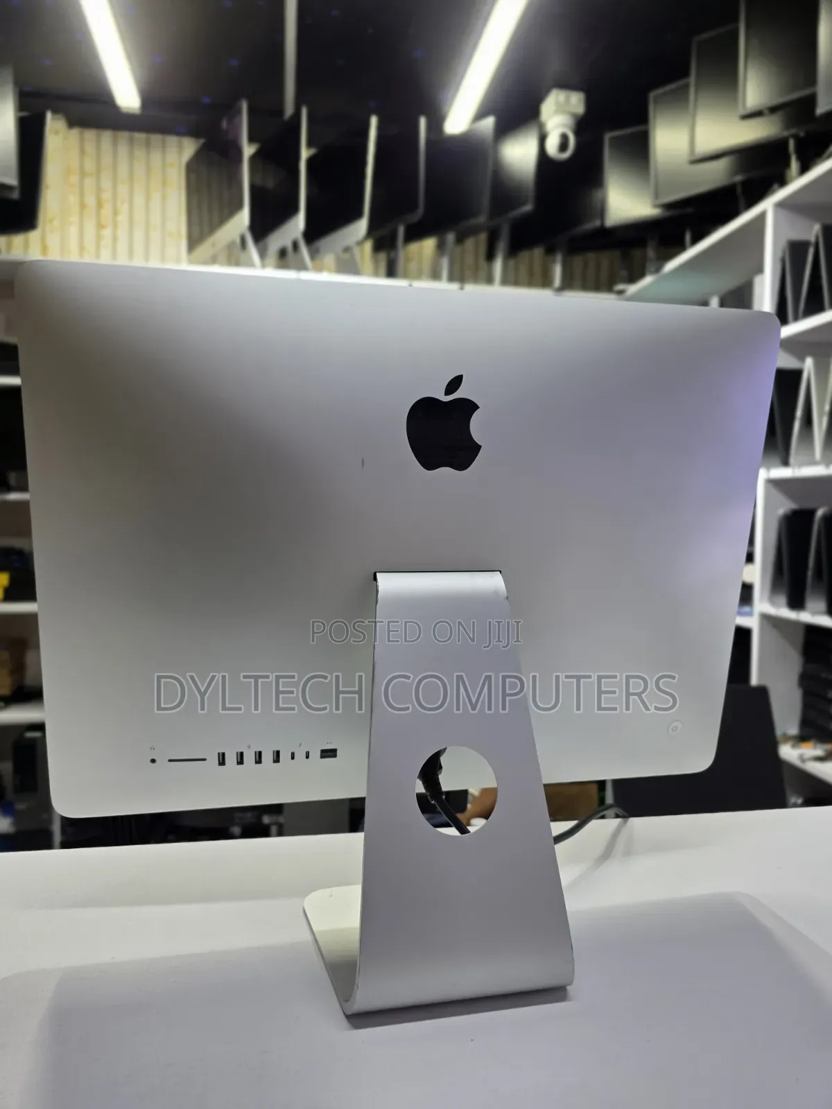 Desktop Computer Apple iMac 8GB Intel Core i5 HDD 1T
