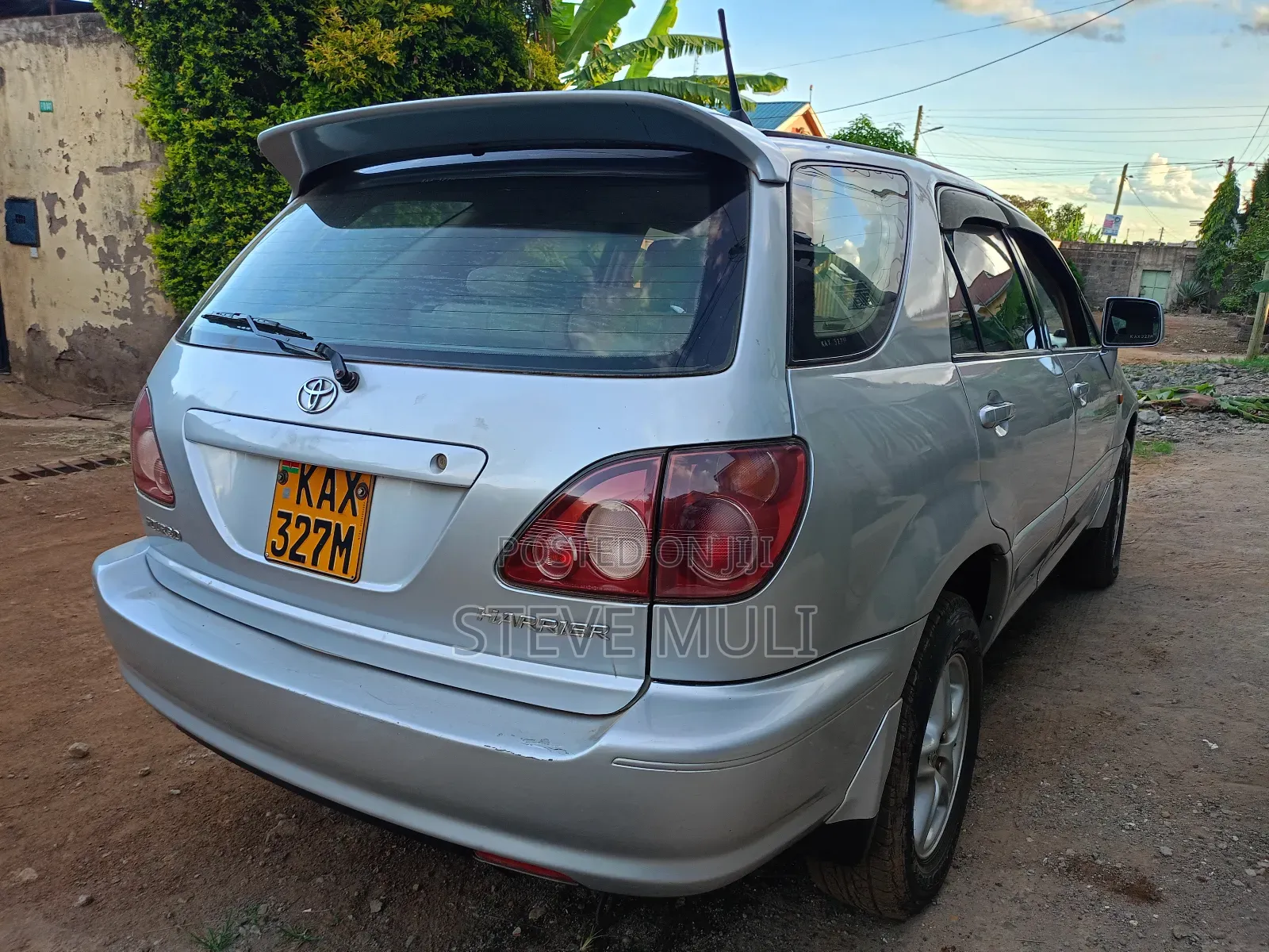 Toyota Harrier 2000 Silver