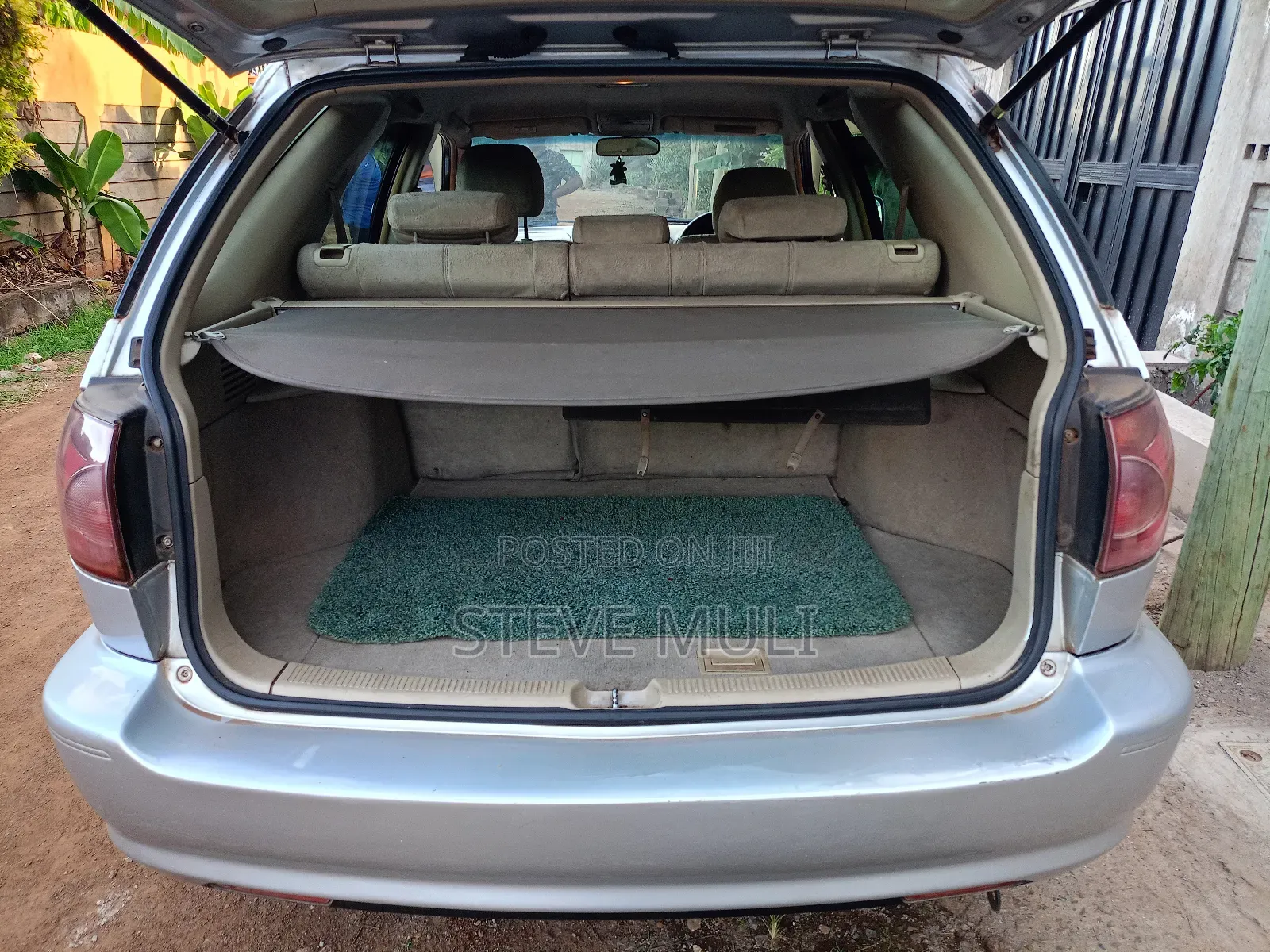 Toyota Harrier 2000 Silver