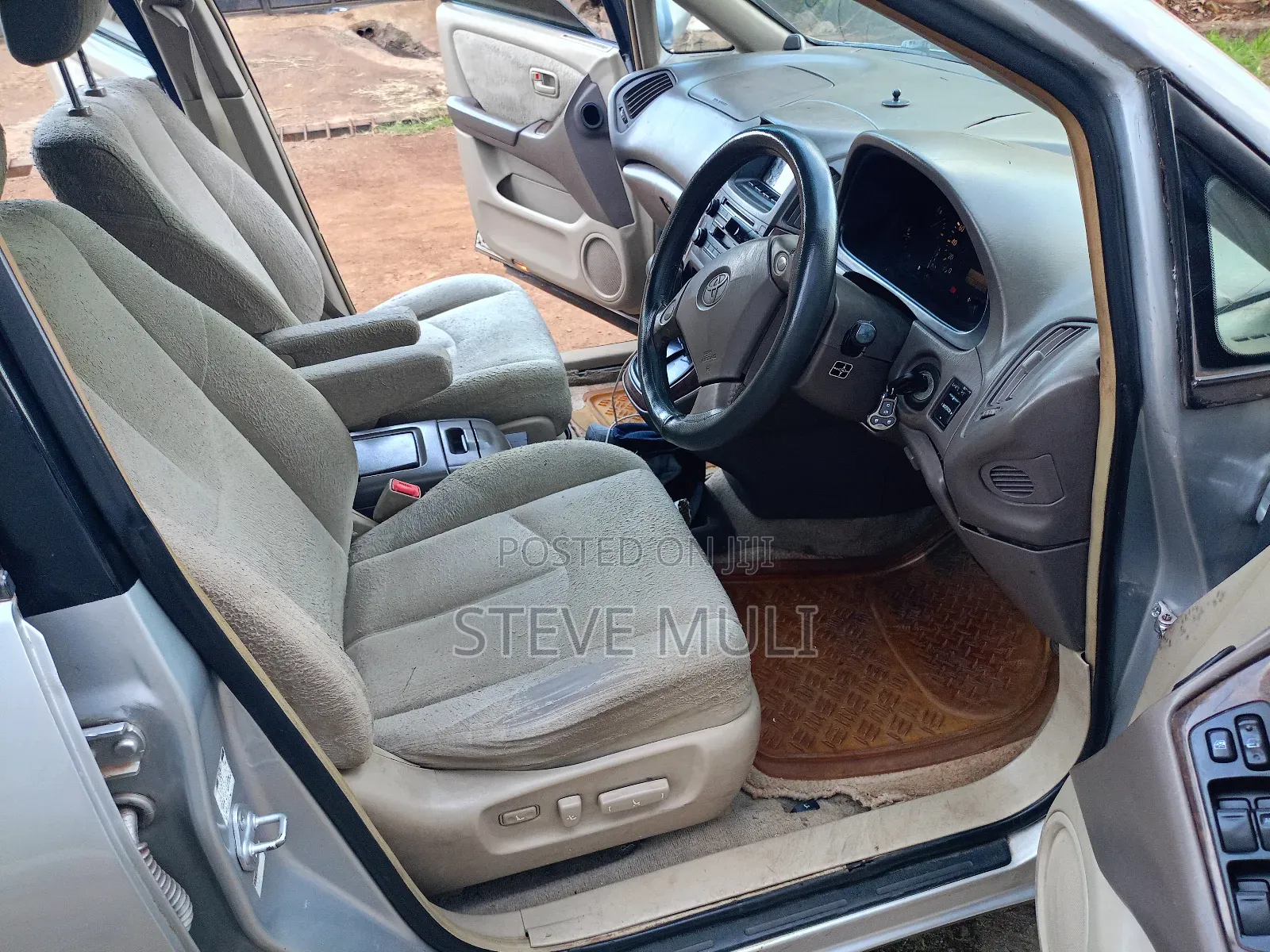 Toyota Harrier 2000 Silver